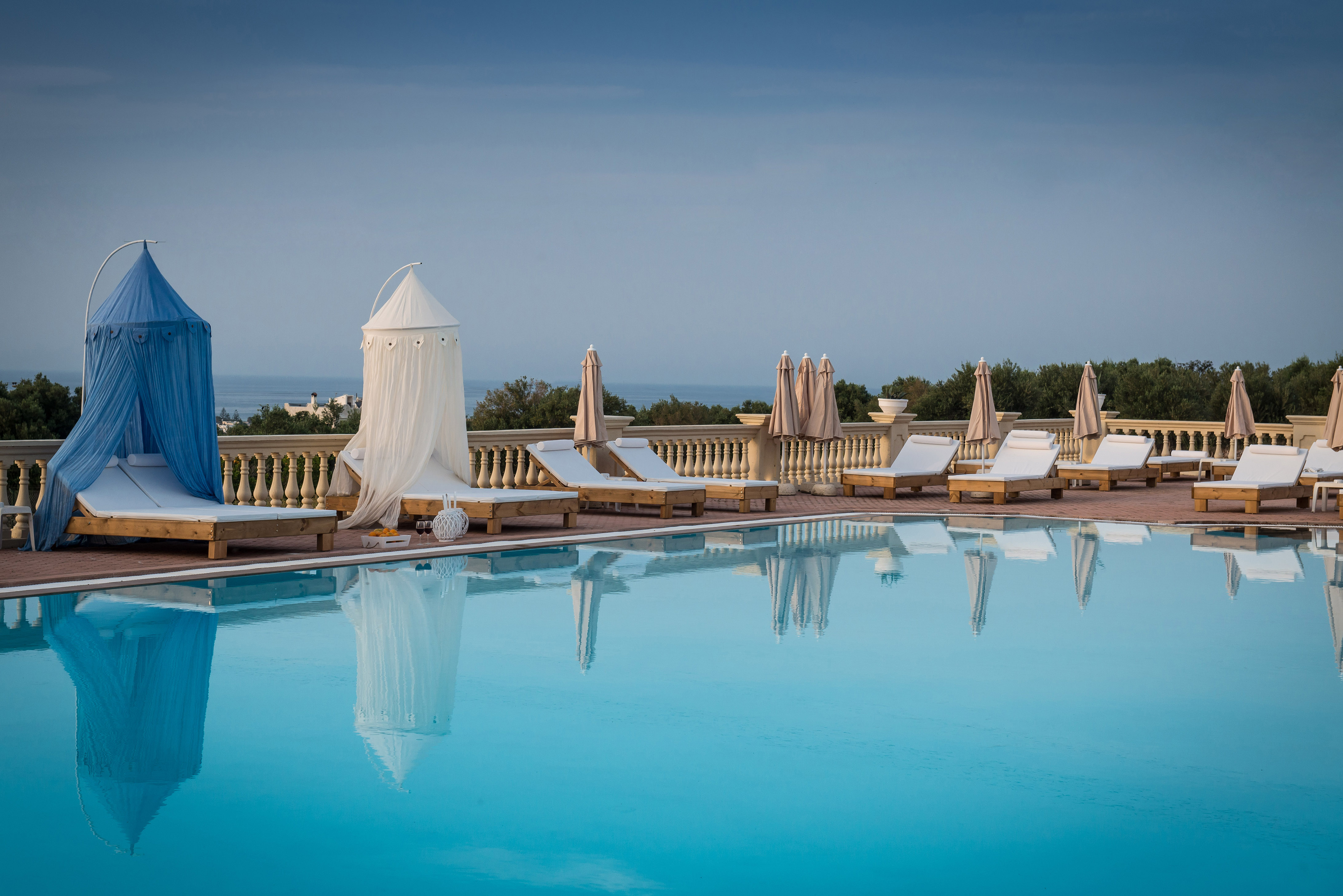 Notos Heights Hotel & Suites