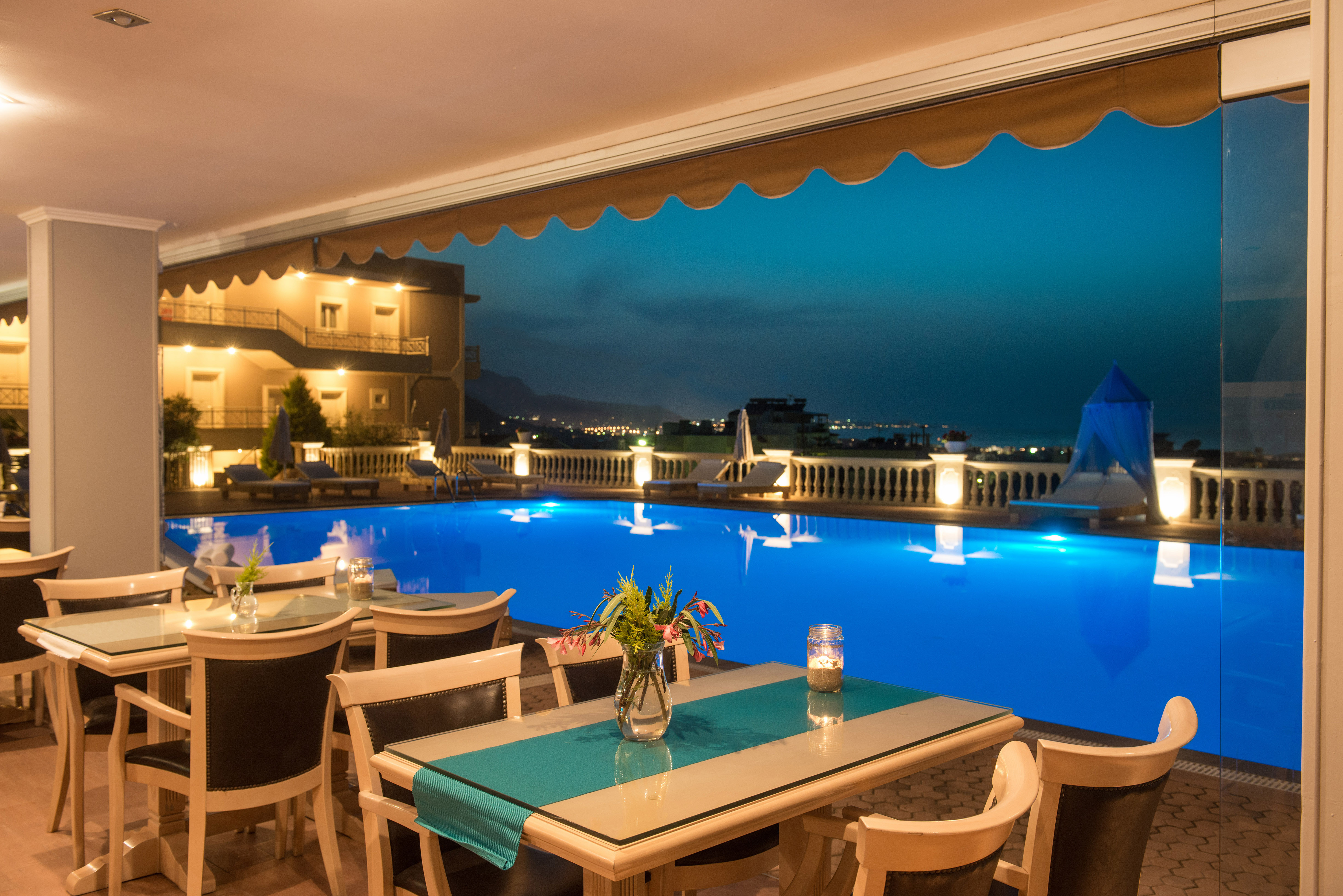 Notos Heights Hotel & Suites