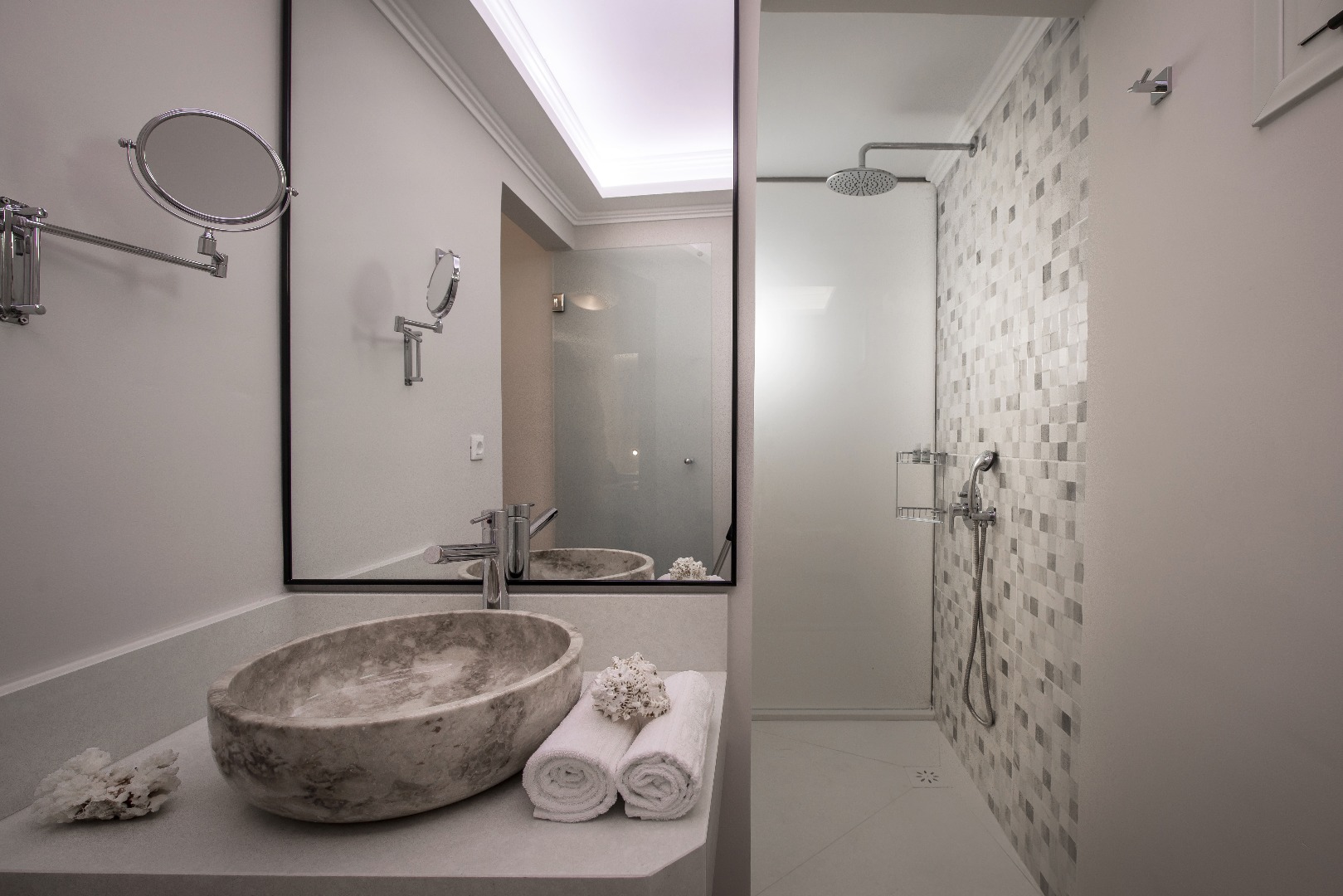 Notos Heights Hotel & Suites