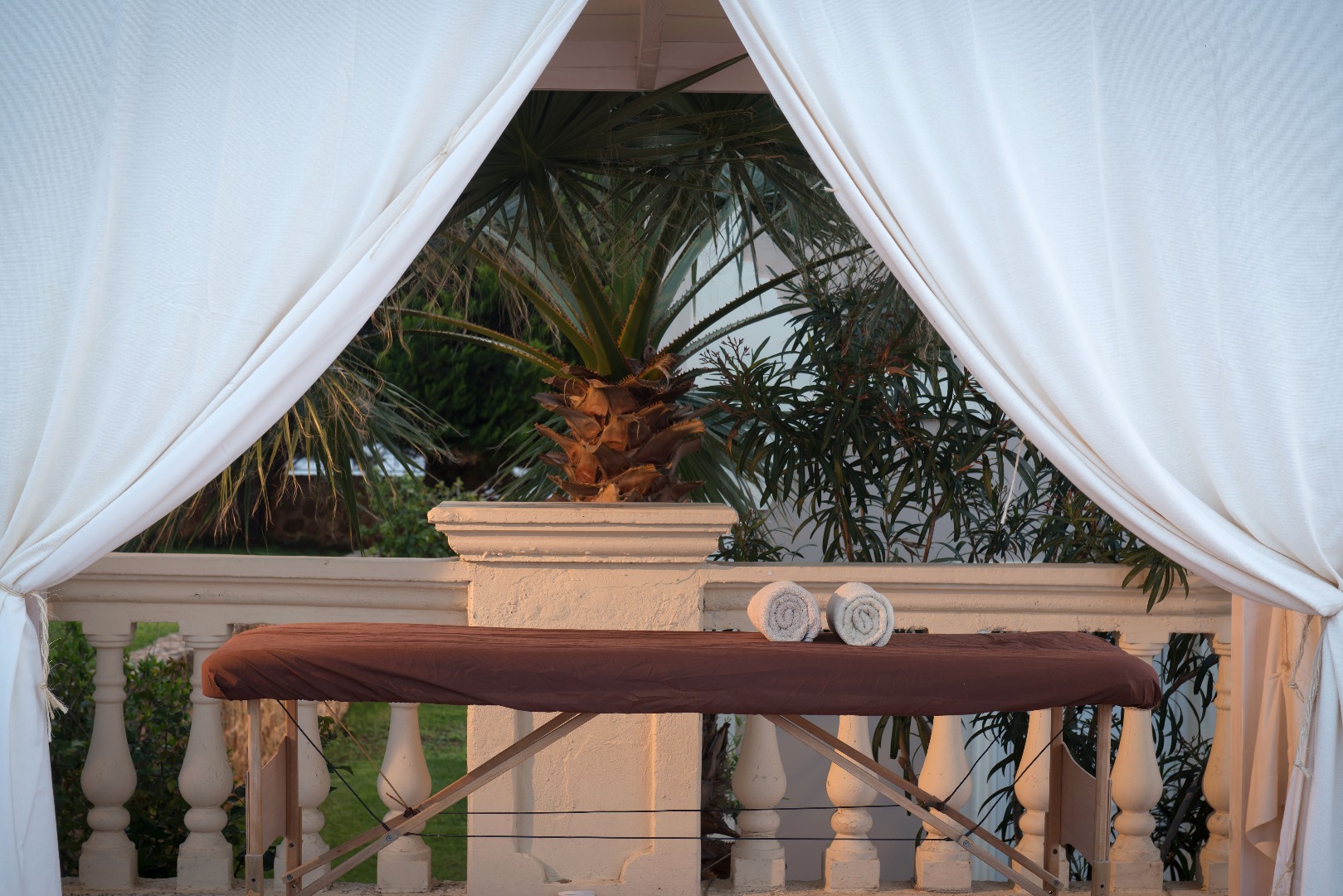 Notos Heights Hotel & Suites