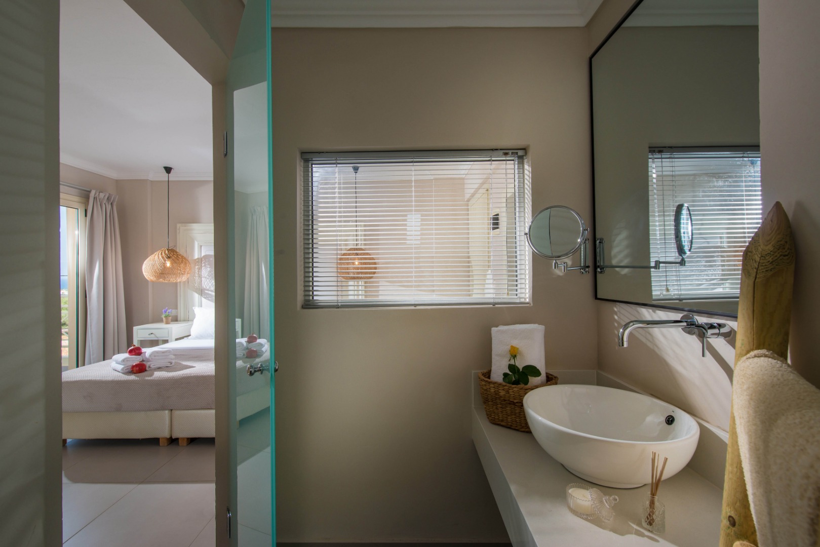 Notos Heights Hotel & Suites