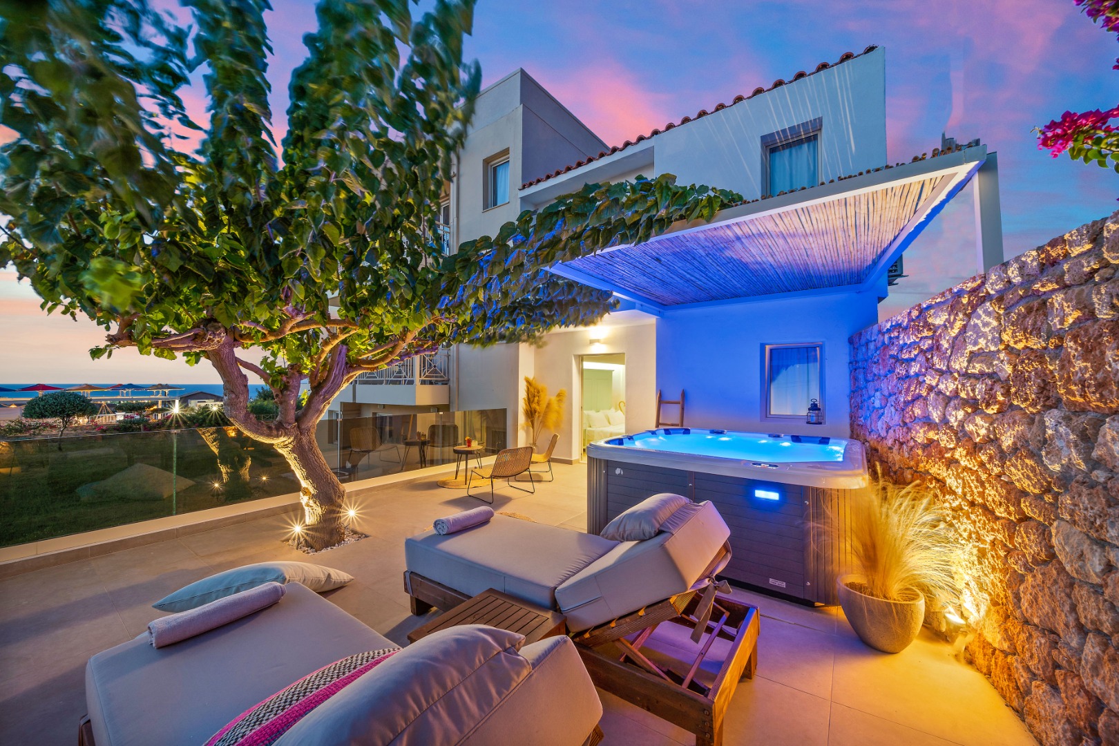 Notos Heights Hotel & Suites